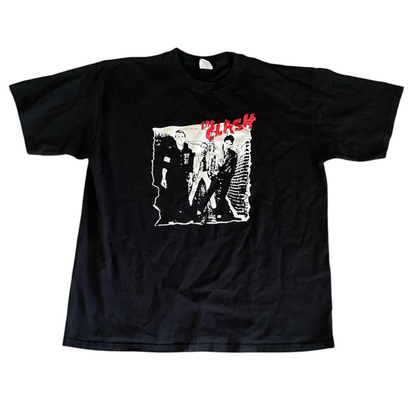 Yazbek men’s “The Clash” Black Graphic concert T-Shirt - Picture 1 of 3